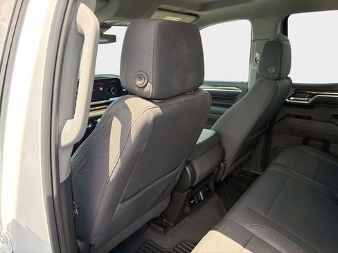 Used 2022 GMC Sierra 1500 SLE image 13