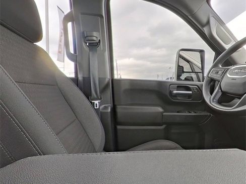 Used 2024 GMC Sierra 2500 Pro image 24