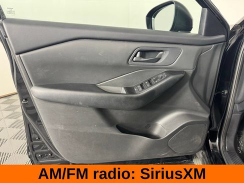 Used 2024 Nissan Rogue S AWD/4WD image 11