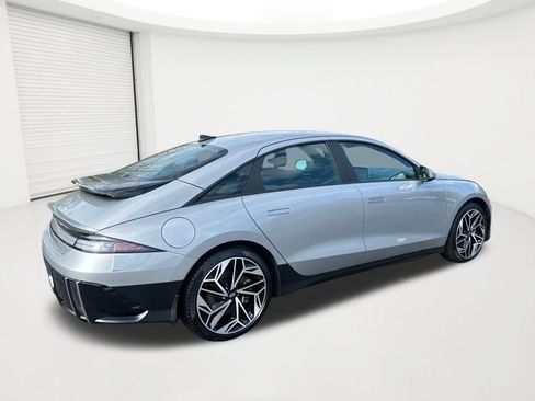 Used 2023 Hyundai Ioniq 6 SEL AWD/4WD image 5