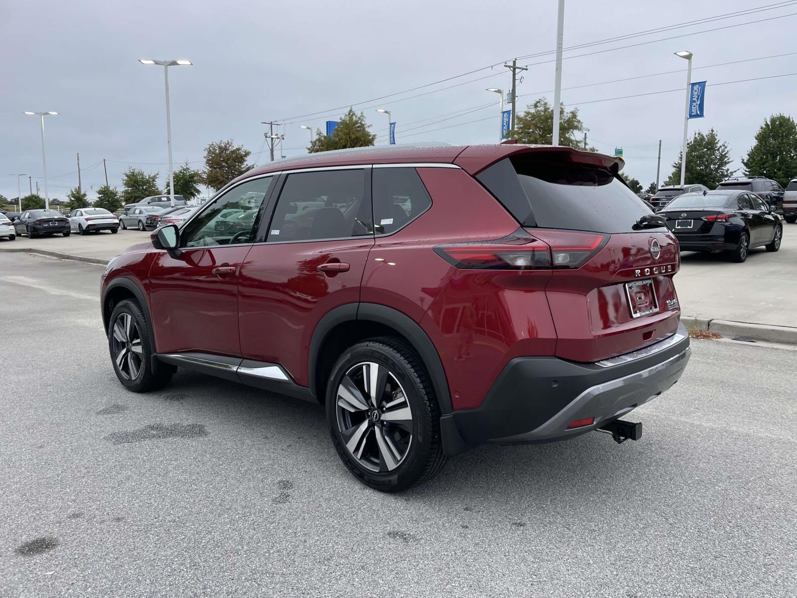 Used 2023 Nissan Rogue SL w/ SL Premium Package AWD/4WD image 4