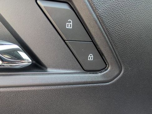 New 2025 GMC Canyon Elevation w/ Convenience Package image 16