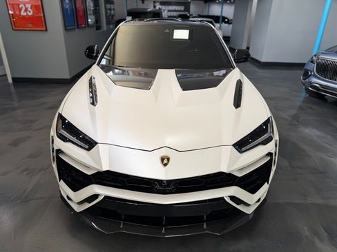 Used 2019 Lamborghini Urus AWD/4WD image 3