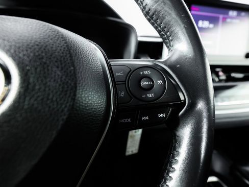 Used 2020 Toyota Corolla SE image 28