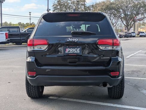 Used 2021 Jeep Grand Cherokee Laredo image 6