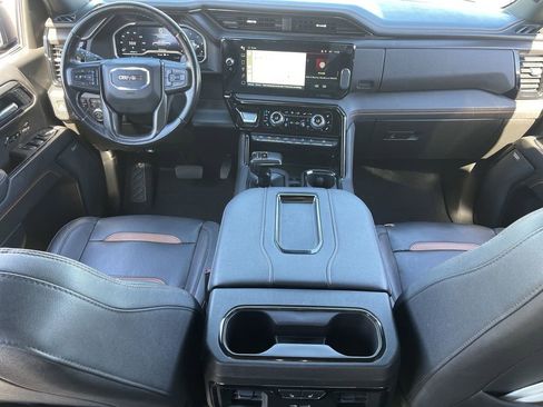 Used 2022 GMC Sierra 1500 AT4 w/ AT4 Premium Package image 21