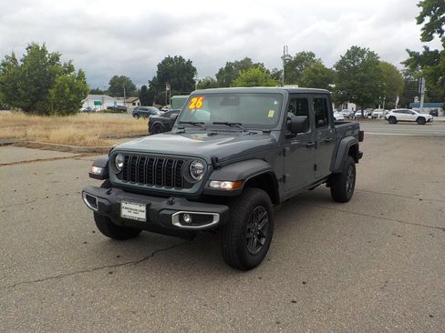 New 2026 Jeep Gladiator Sport AWD/4WD image 7