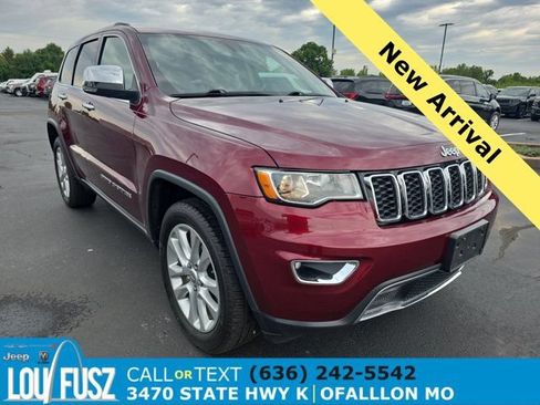 Used 2017 Jeep Grand Cherokee Limited AWD/4WD image 1