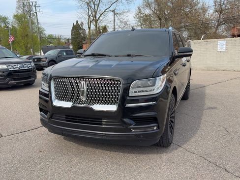 Used 2019 Lincoln Navigator L Reserve AWD/4WD image 5