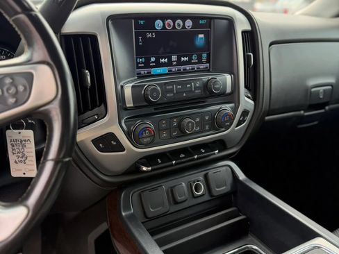 Used 2017 GMC Sierra 1500 SLE w/ Elevation Edition AWD/4WD image 12