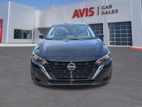 Used 2025 Nissan Sentra SV FWD image 2