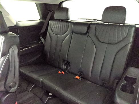 Used 2025 Hyundai Palisade Limited AWD/4WD image 18