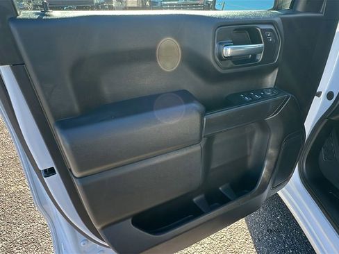 Certified 2024 Chevrolet Silverado 1500 Custom w/ LPO, Dark Essentials Package image 11