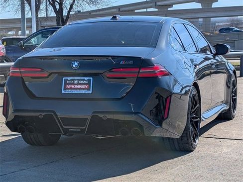 Used 2026 BMW M5 w/ Executive Package image 4