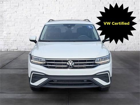 Certified 2024 Volkswagen Tiguan S image 3