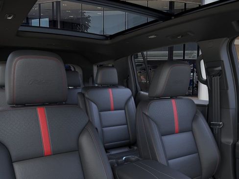 New 2026 Chevrolet Traverse RS w/ LPO, Floor Liner Package image 24