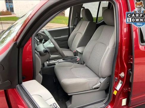 Used 2019 Nissan Frontier SV image 25