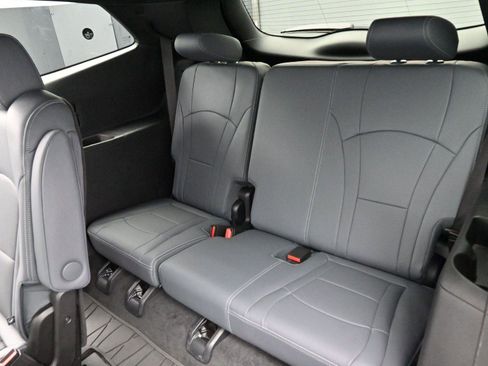 Used 2023 Buick Enclave Essence w/ Experience Buick Package image 31