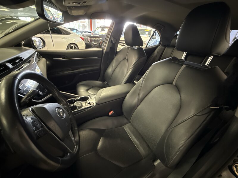 Used 2019 Toyota Camry XSE w/ Carpet Mat Package FWD image 13