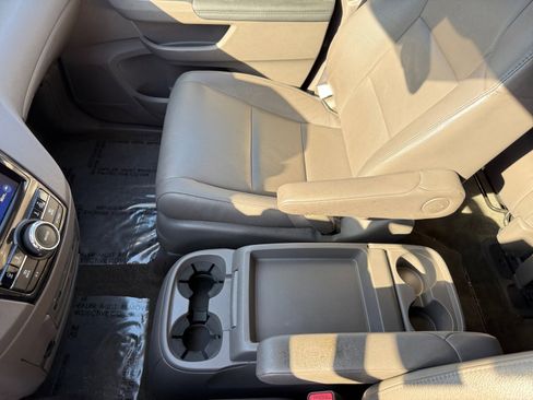 Used 2015 Honda Odyssey Touring image 14