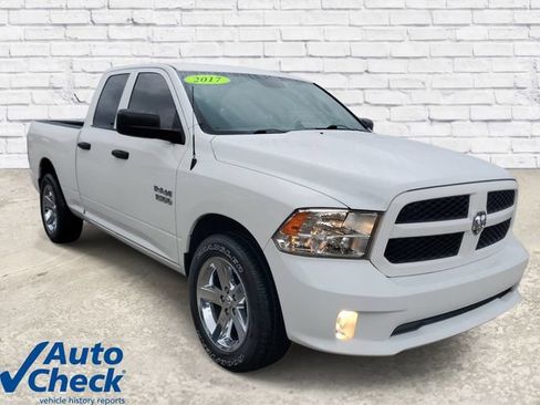 Used 2017 RAM 1500 Express RWD image 5