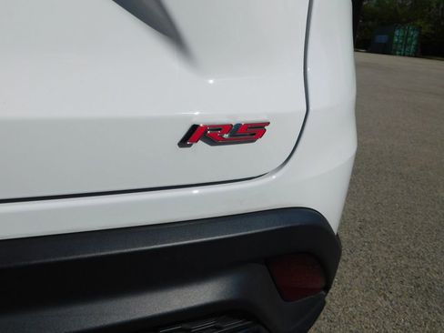 Used 2024 Chevrolet Trax RS w/ Driver Confidence Package FWD image 37