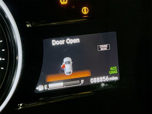 Used 2019 Honda HR-V Touring image 13