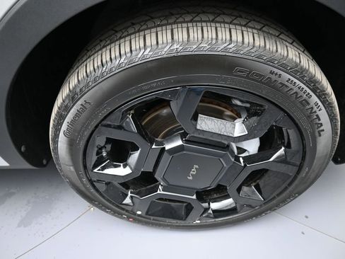 New 2025 Kia Sorento SX image 13