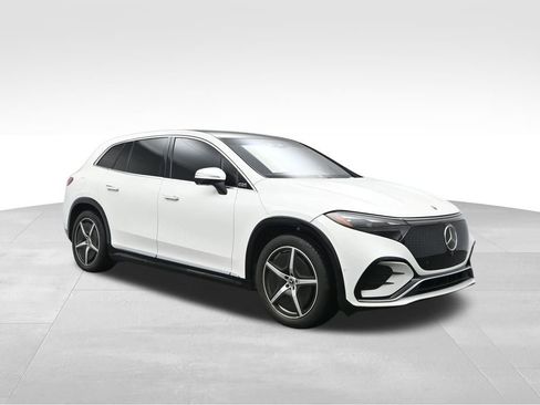 Used 2023 Mercedes-Benz EQS 580 4MATIC SUV image 8