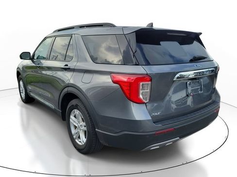 Used 2023 Ford Explorer XLT w/ Equipment Group 202A RWD image 3