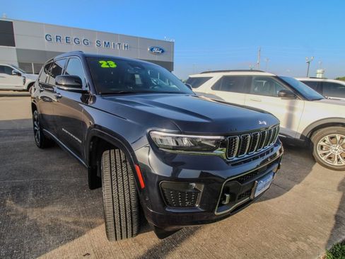 Used 2023 Jeep Grand Cherokee L Overland w/ Rear Seat Video Group I AWD/4WD image 2