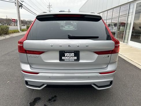 Certified 2025 Volvo XC60 B5 Plus image 4