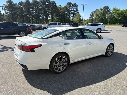 Used 2023 Nissan Altima 2.5 SL image 8
