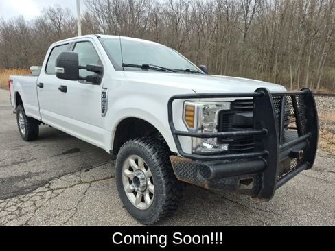 Used 2018 Ford F250 XL w/ Power Equipment Group image 5
