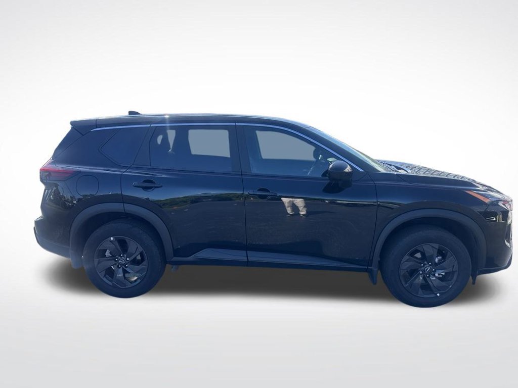 Certified 2026 Nissan Rogue SV AWD/4WD image 7