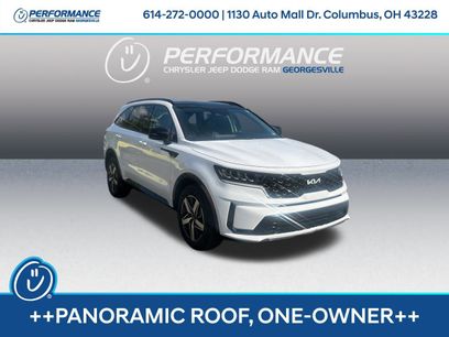Used 2023 Kia Sorento S w/ Panoramic Sunroof Package