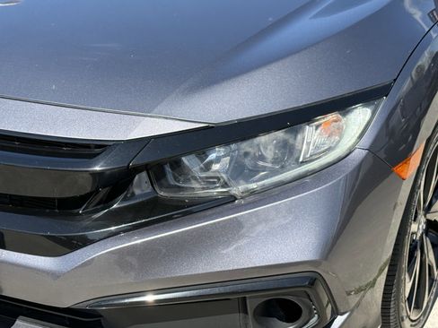 Used 2020 Honda Civic Sport image 11