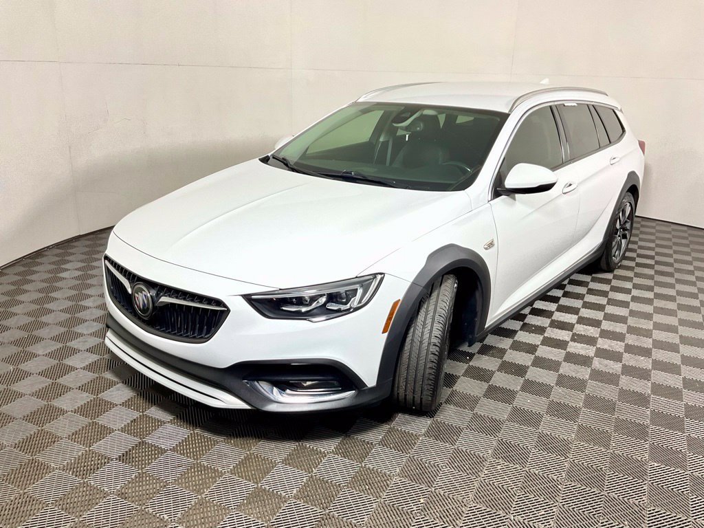 Used 2019 Buick Regal Essence w/ Driver Confidence Package I AWD/4WD image 9