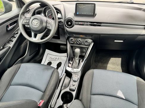 Used 2018 Toyota Yaris iA FWD image 17