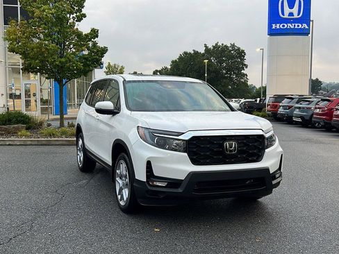 Used 2024 Honda Passport EX-L image 1