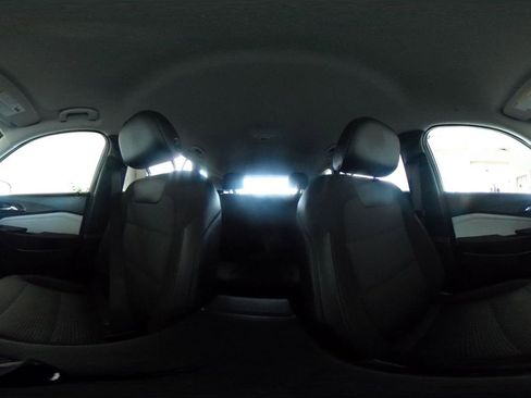 Used 2025 Chevrolet Trax LT image 43