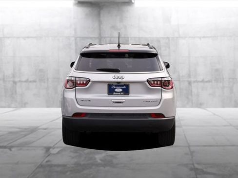 Used 2025 Jeep Compass Limited AWD/4WD image 6