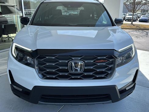 Used 2023 Honda Passport TrailSport image 8