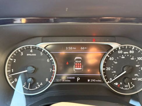 Used 2024 Nissan Pathfinder SV FWD image 22