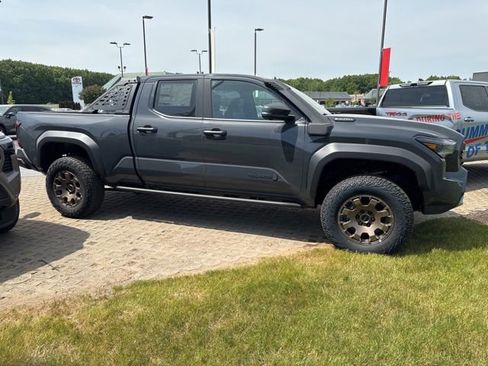 New 2026 Toyota Tacoma 4x4 Double Cab Hybrid image 3
