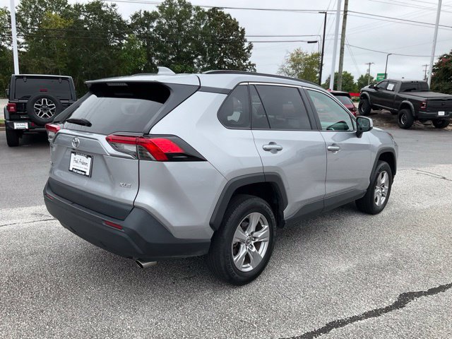 Used 2025 Toyota RAV4 XLE FWD image 23