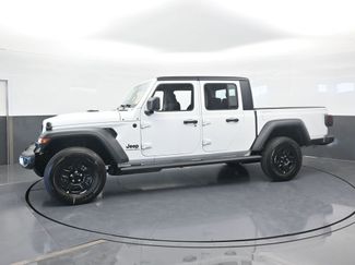 New 2026 Jeep Gladiator Sport video 2