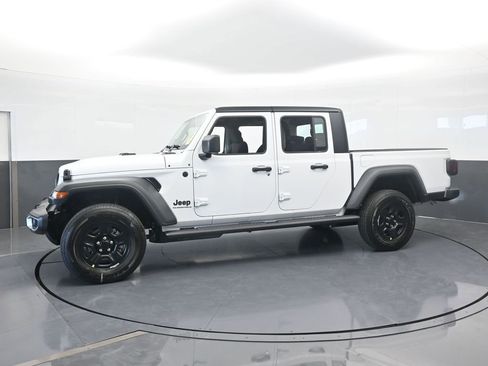 New 2026 Jeep Gladiator Sport image 2