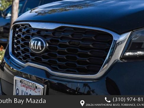 Used 2019 Kia Sorento FWD image 5
