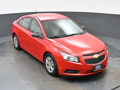 Used 2014 Chevrolet Cruze LS image 39